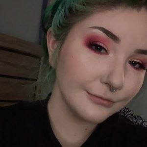 Meet your Posher, Georgette